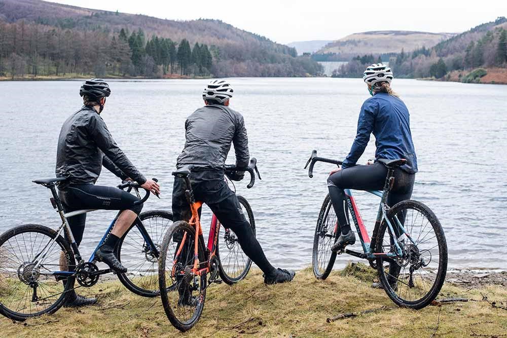 gravel riding with friends